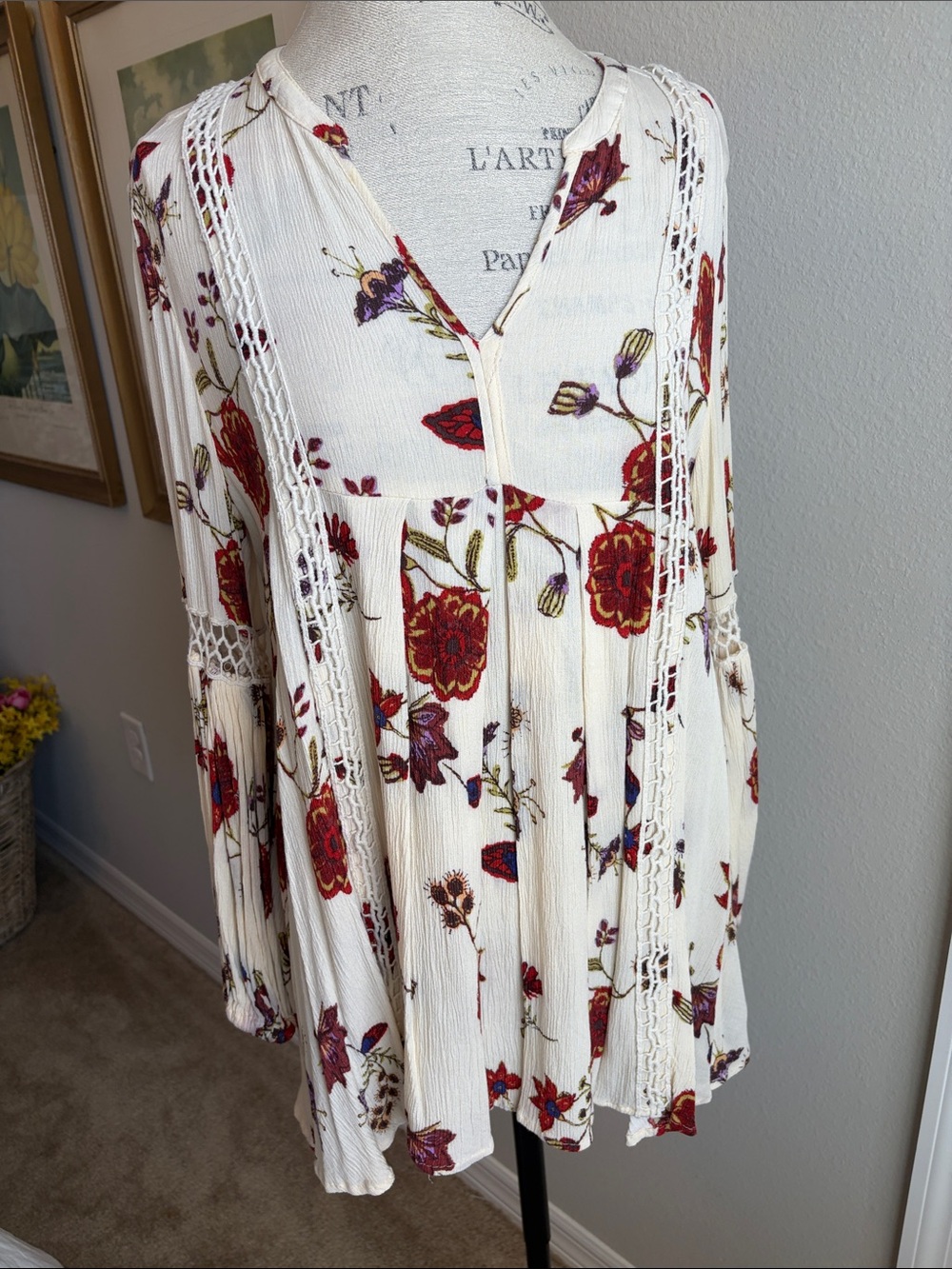 Max Jeans Cream Floral Long-Sleeve Boho Tunic Top